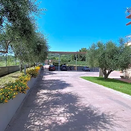 Miro' فندق مبيت وإفطار